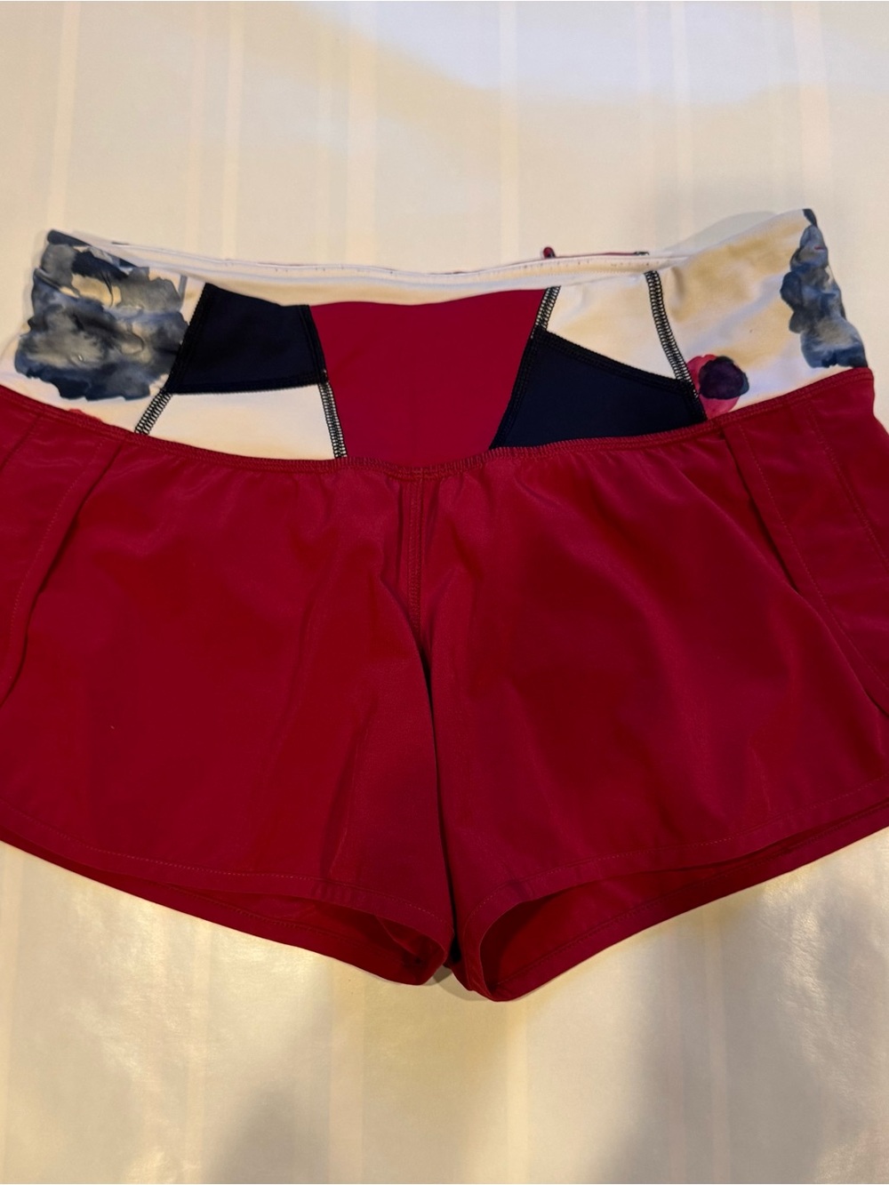 Lululemon Speed Up Shorts - Red w/ Patterned Waistband - Size 4